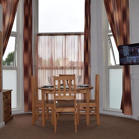 Tor Park Holiday Flatlets Торки Екстериор снимка